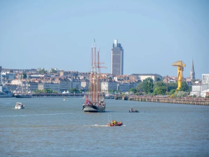 NANTES METROPOLE